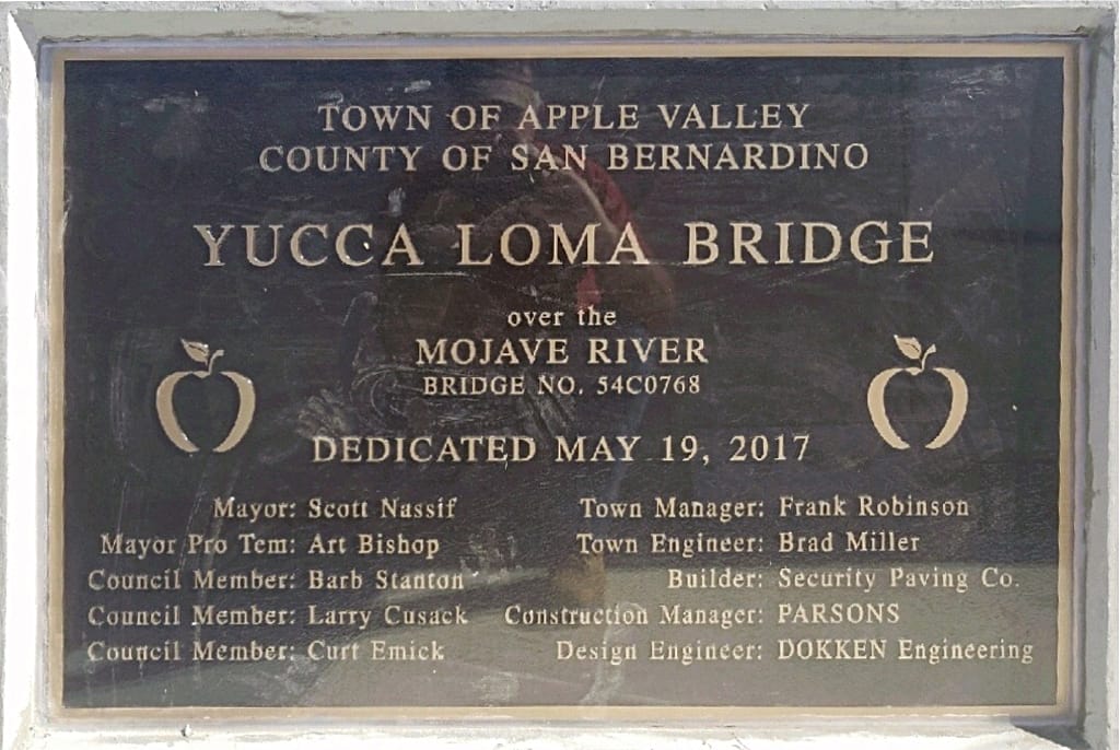 20170517-yl-bridge-plaque
